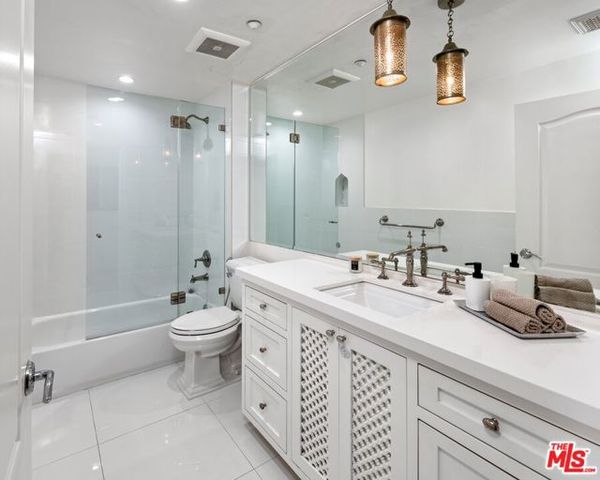 320 S Willaman Drive 2, Los Angeles, CA 90048