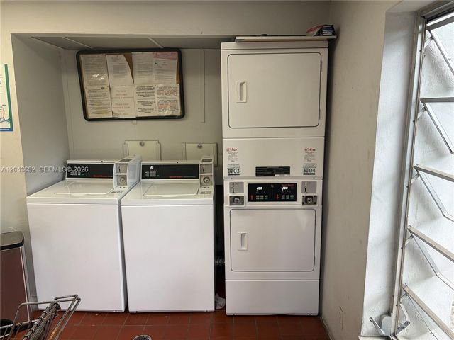 820 Salzedo St 405, Coral Gables, FL 33134