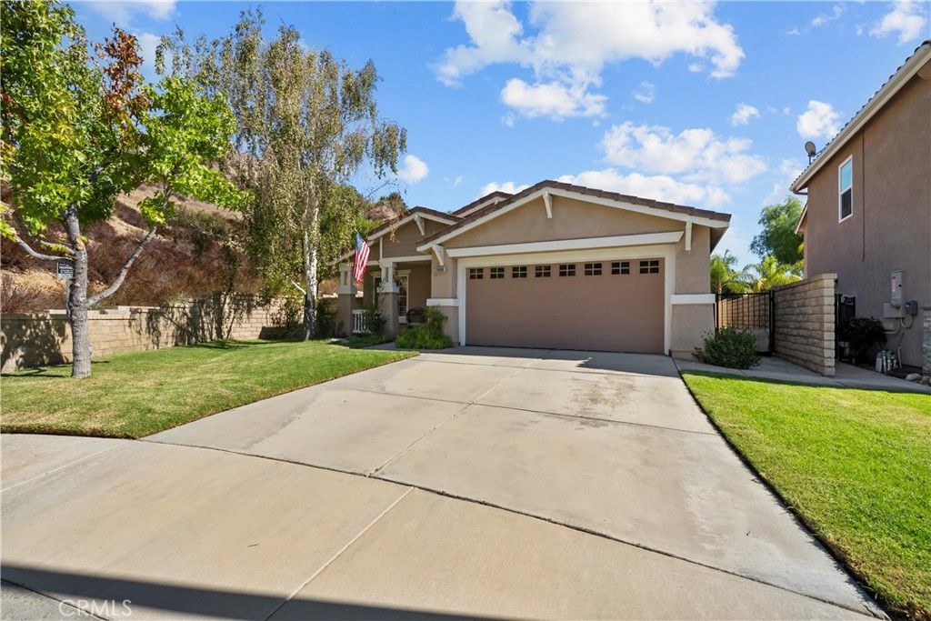 29890 Berkshire, Castaic, CA 91384 — photo 2
