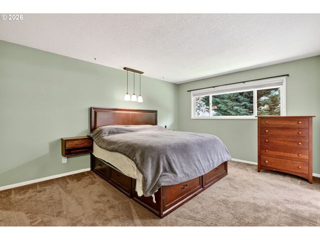 8439 Se COTTRELL Rd, Boring, OR 97009