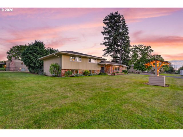 8439 Se COTTRELL Rd, Boring, OR 97009