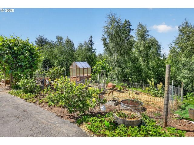 8439 Se COTTRELL Rd, Boring, OR 97009