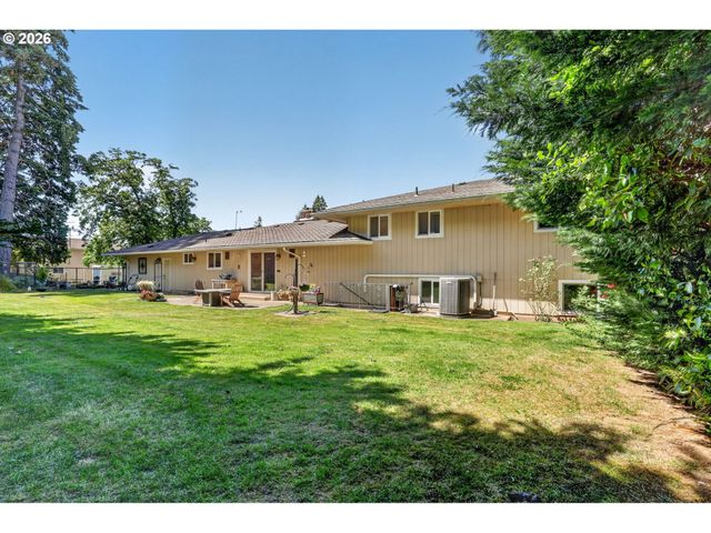 8439 Se COTTRELL Rd, Boring, OR 97009