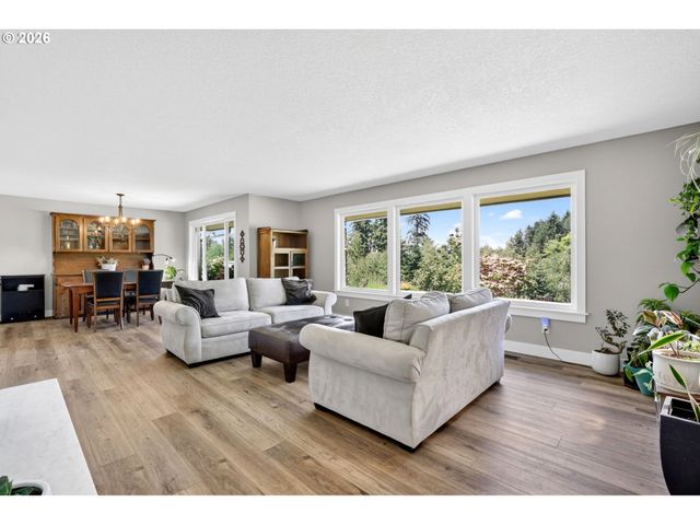 8439 Se COTTRELL Rd, Boring, OR 97009