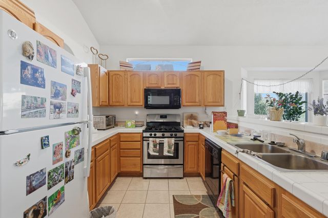 1616 Cerro Crestado Drive NW, Los Lunas, NM 87031