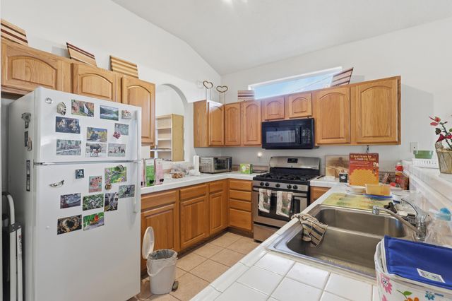 1616 Cerro Crestado Drive NW, Los Lunas, NM 87031