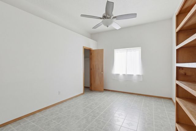 1616 Cerro Crestado Drive NW, Los Lunas, NM 87031