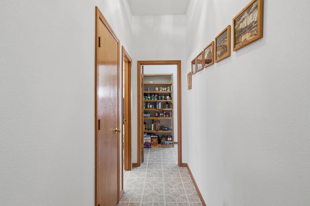 1616 Cerro Crestado Drive NW, Los Lunas, NM 87031