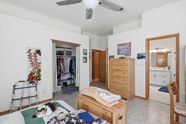 1616 Cerro Crestado Drive NW, Los Lunas, NM 87031