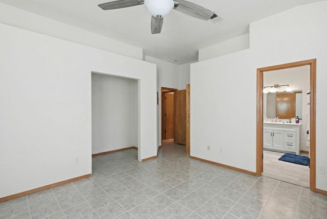 1616 Cerro Crestado Drive NW, Los Lunas, NM 87031