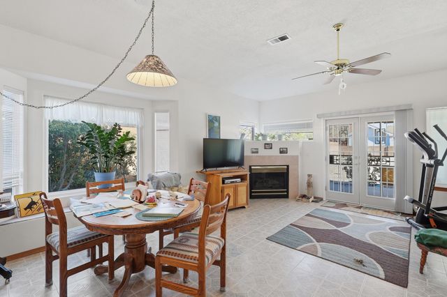 1616 Cerro Crestado Drive NW, Los Lunas, NM 87031