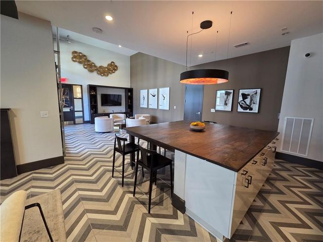775 Juniper Street NE 415, Atlanta, GA 30308
