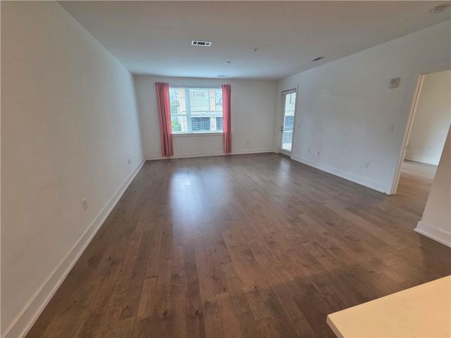 775 Juniper Street NE 415, Atlanta, GA 30308