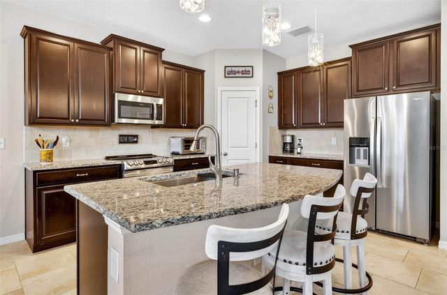 32741 ANSLEY BLOOM LANE, Wesley Chapel, FL 33543