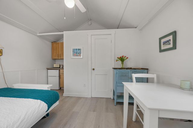 17 Shore Road 2, North Truro, MA 02652