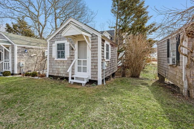 17 Shore Road 2, North Truro, MA 02652