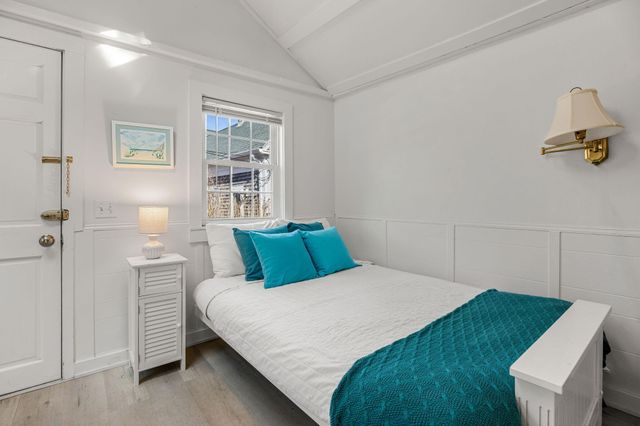 17 Shore Road 2, North Truro, MA 02652