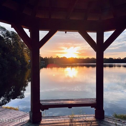 12482 Star Lane, Gulfport, MS 39503