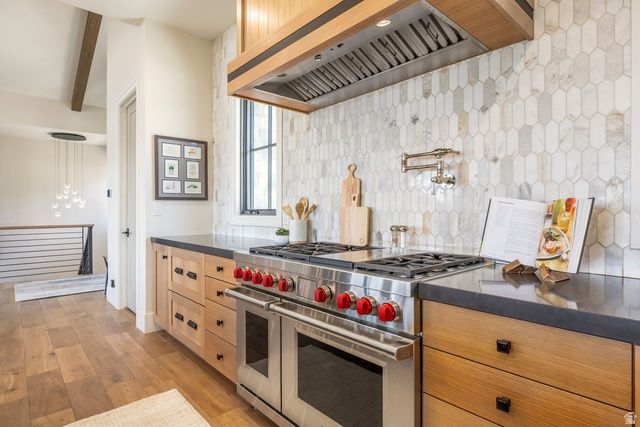 2414 E FLAT TOP MOUNTAIN DR, Heber City, UT 84032