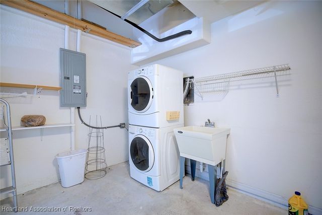 2434 N Orangewood Street, Avon Park, FL 33825