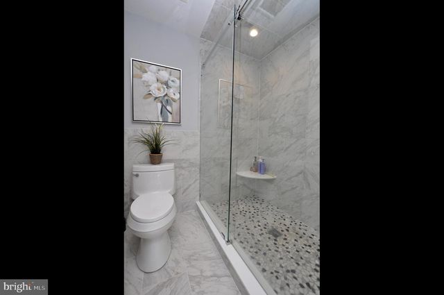 3 FULTON DR, Mount Laurel, NJ 08054