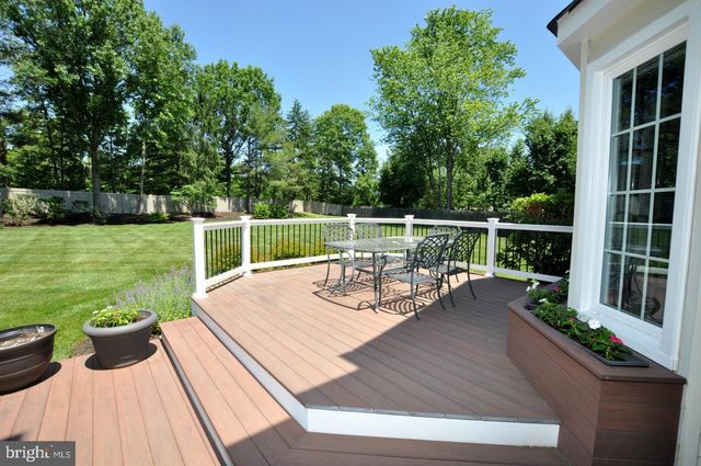 3 FULTON DR, Mount Laurel, NJ 08054
