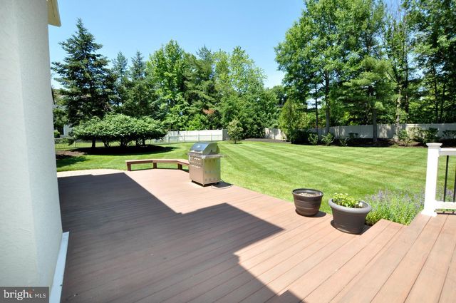 3 FULTON DR, Mount Laurel, NJ 08054