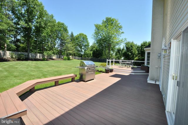 3 FULTON DR, Mount Laurel, NJ 08054
