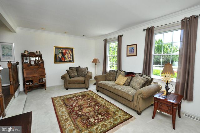 3 FULTON DR, Mount Laurel, NJ 08054