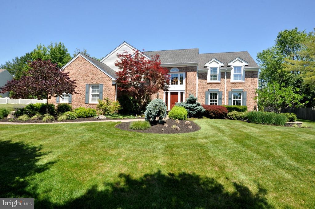 3 FULTON DR, Mount Laurel, NJ 08054