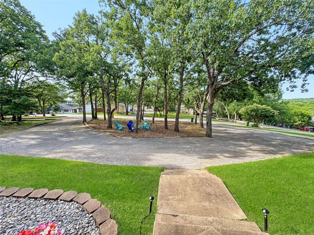 286 Lakewood Lane, Pottsboro, TX 75076