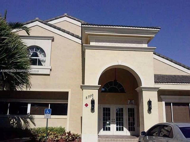 5740 Rock Island Rd 284, Tamarac, FL 33319