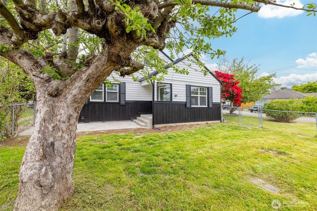 1229 Harrison Street, Mount Vernon, WA 98273