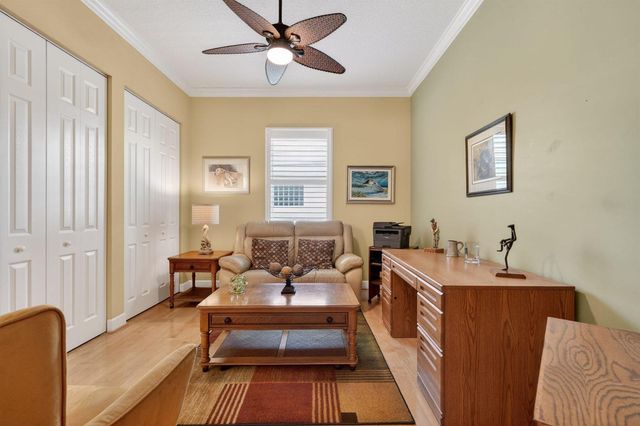 7982 SE Hempstead Circle, Hobe Sound, FL 33455