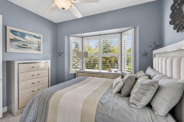 7982 SE Hempstead Circle, Hobe Sound, FL 33455