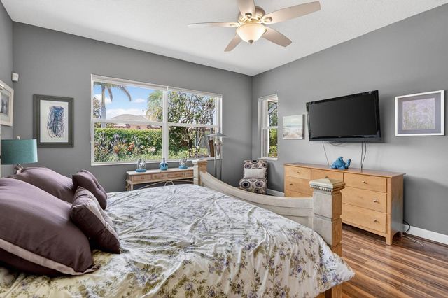 7982 SE Hempstead Circle, Hobe Sound, FL 33455