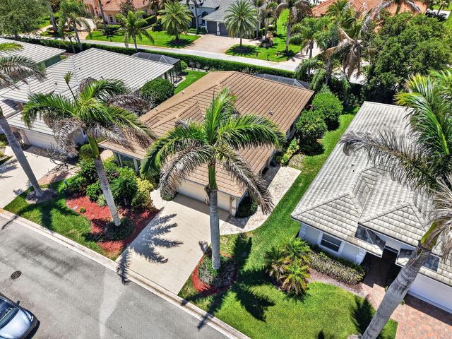 7982 SE Hempstead Circle, Hobe Sound, FL 33455