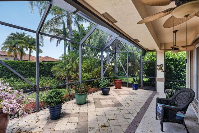7982 SE Hempstead Circle, Hobe Sound, FL 33455