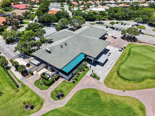7982 SE Hempstead Circle, Hobe Sound, FL 33455