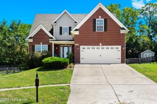 602 Falcon Ridge Ln, La Grange, KY 40031