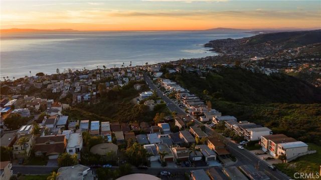 1077 Tia Juana, Laguna Beach, CA 92651