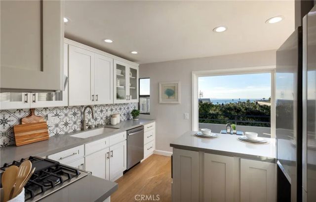 1077 Tia Juana, Laguna Beach, CA 92651