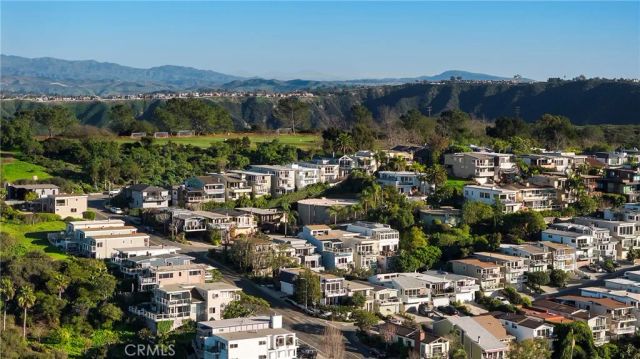 1077 Tia Juana, Laguna Beach, CA 92651