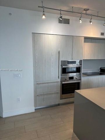 4010 S Ocean Drive R2702, Hollywood, FL 33019
