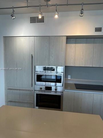 4010 S Ocean Drive R2702, Hollywood, FL 33019