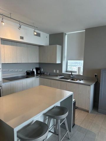 4010 S Ocean Drive R2702, Hollywood, FL 33019