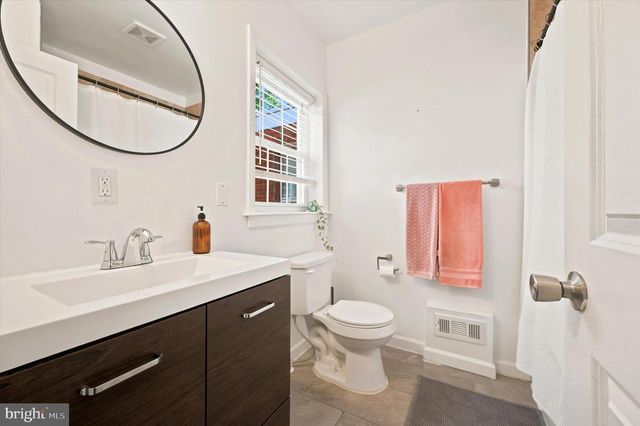 3849 MOUNT VERNON ST, Philadelphia, PA 19104