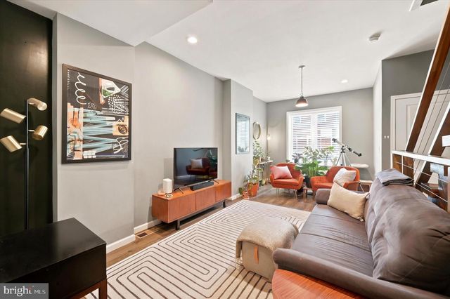 3849 MOUNT VERNON ST, Philadelphia, PA 19104