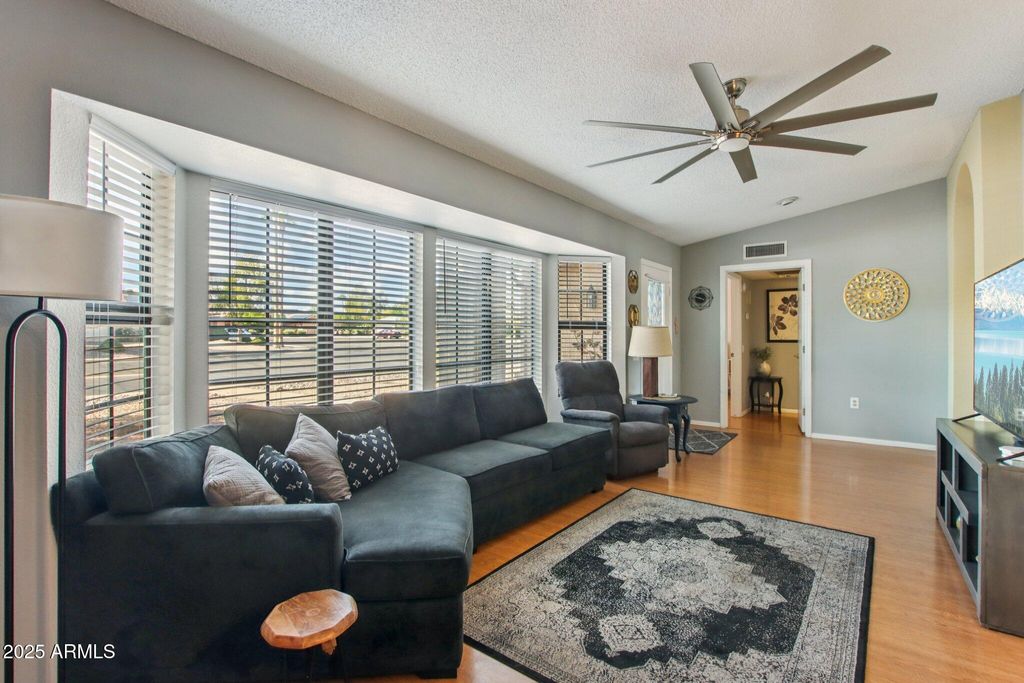 Image 4 of property listing at 13635 W MEEKER Boulevard, Sun City West, AZ 85375