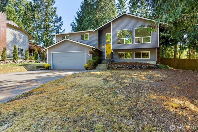 991 Melia Lane NE, Bremerton, WA 98311